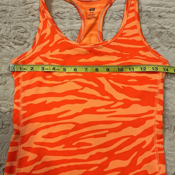 H&M athletic tank in size s - Picture 4 of 8